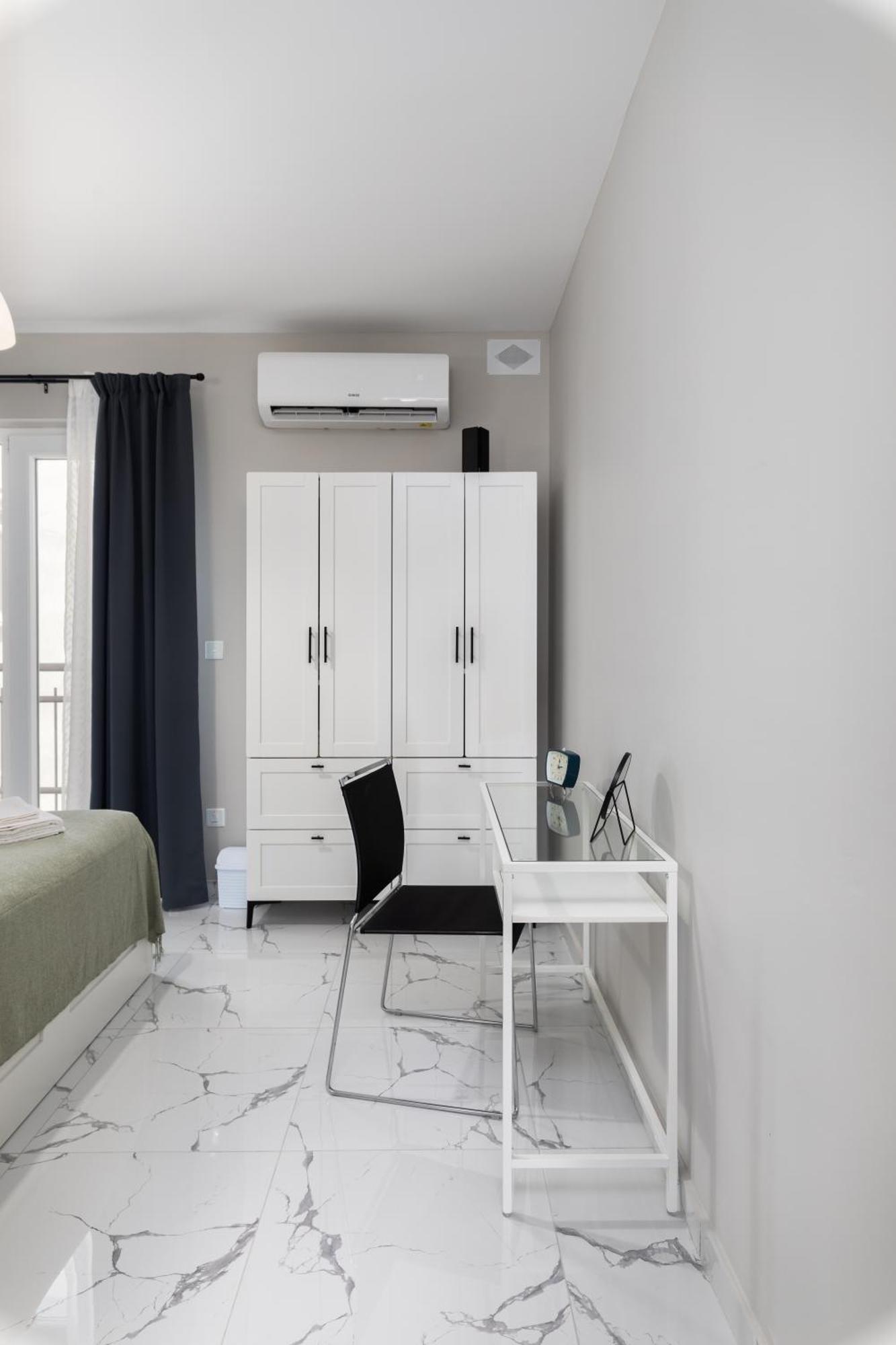 Modern 2br Cosy With Large Terrace - Close To Manoel Island & Tigne Shopping Mall Appartement