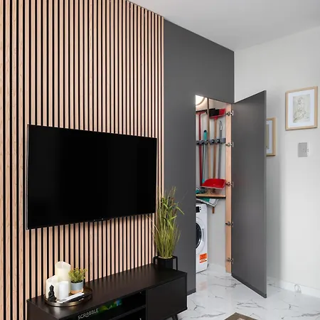 Modern 2Br Cosy Apartment With Large Terrace - Close To Manoel Island & Tigne Shopping Mall Sliema Exterior photo